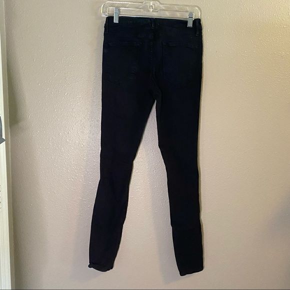 FRAME DENIM - Le Skinny de Jeanne - Black Distressed- NWT - Picture 2 of 10